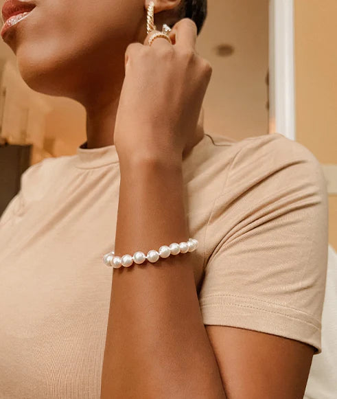 Step into Preala’s exquisite collection: pearl bracelets and anklets