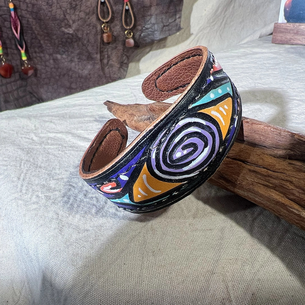 “Flame Mark” Hand Made Genuine Leather Bracelet