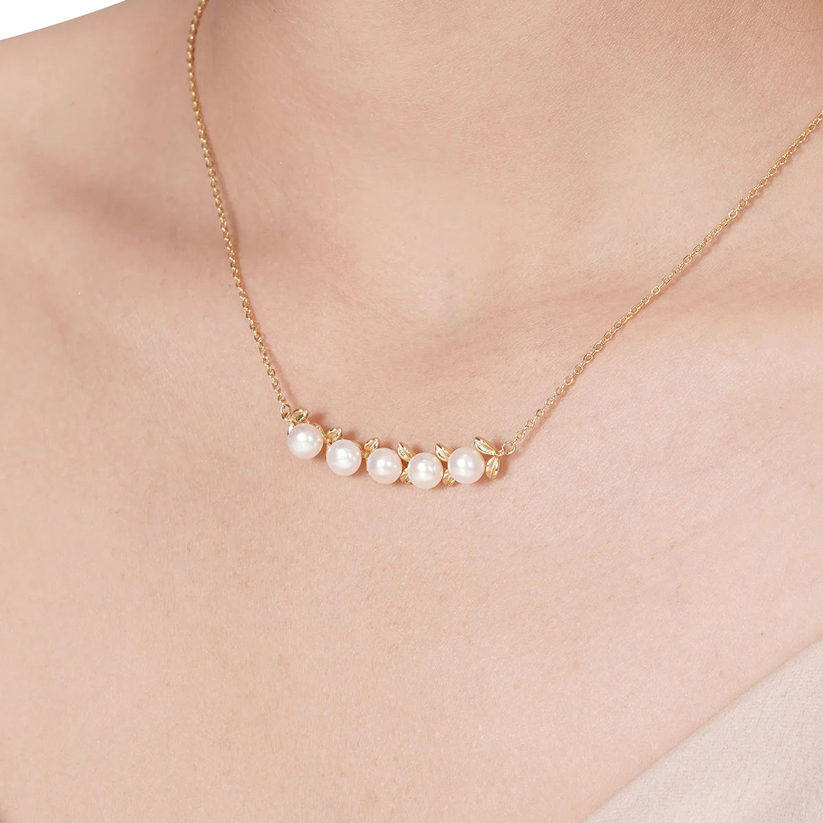 7-8mm White Freshwater Pearl & 14k gold filled Chain Necklace