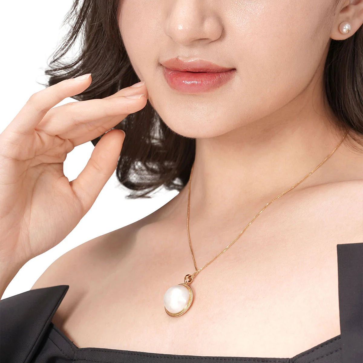 Japanese Seawater Mabe Pearl Pure Core Pendant