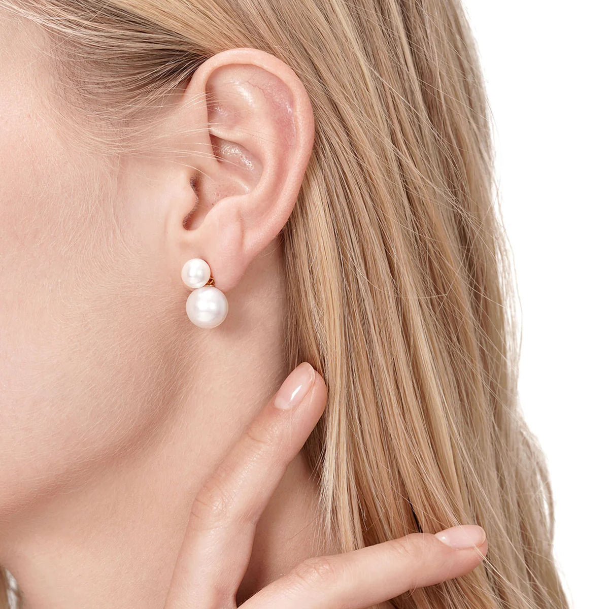 11-12mm White Freshwater Pearl Stud Earrings