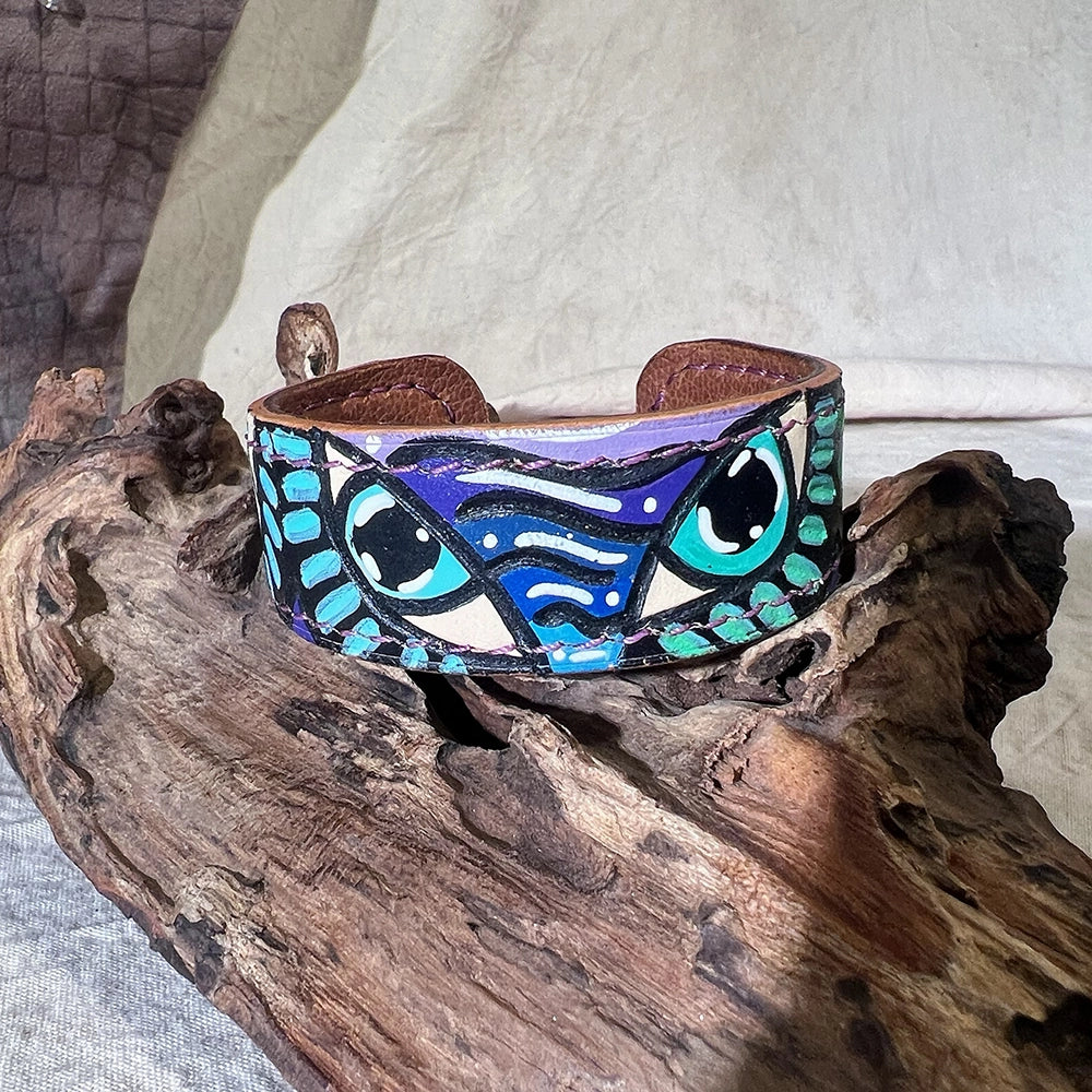 “Starry Eyes” Hand Made Genuine Leather Bracelet